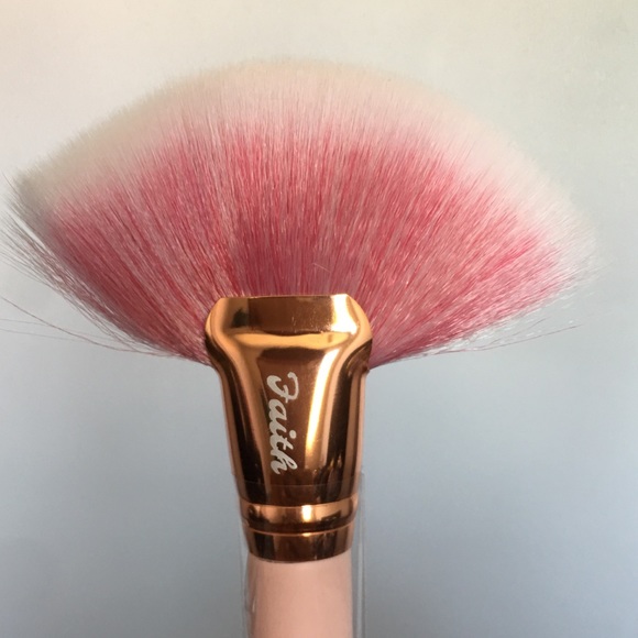 ๐๐ซ๐ข๐จ ๐๐ซ๐ฎ๐ฌ๐ก (Faith1804) - Picture 1 of 8